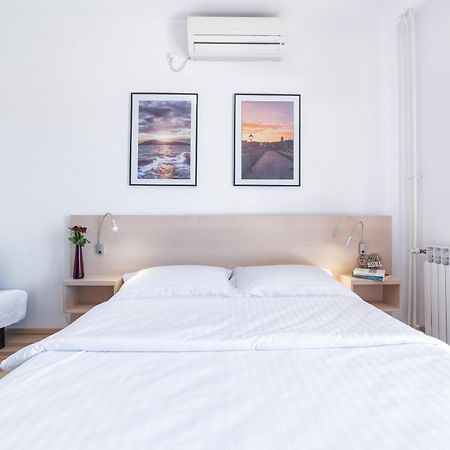 Apartments Valentino โวดีเซ ภายนอก รูปภาพ