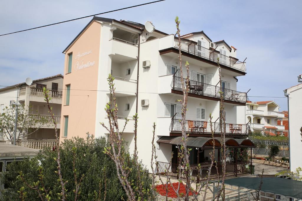 Apartments Valentino โวดีเซ ภายนอก รูปภาพ