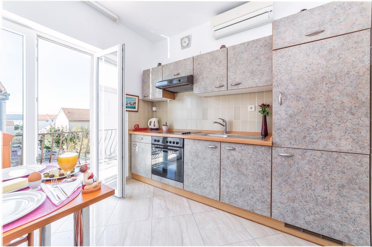 Apartments Valentino โวดีเซ ภายนอก รูปภาพ